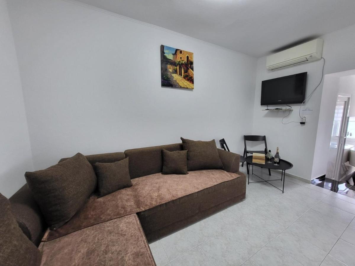 Apartman Dora Umag Bagian luar foto