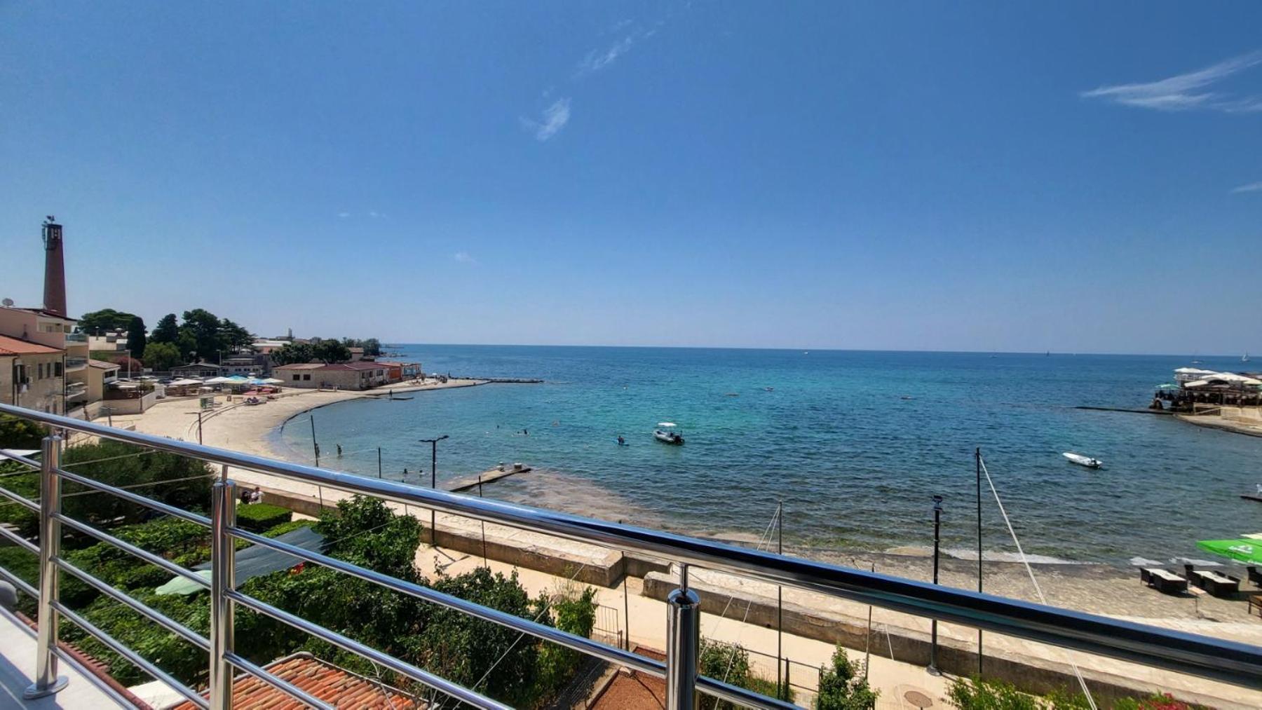 Apartman Dora Umag Bagian luar foto
