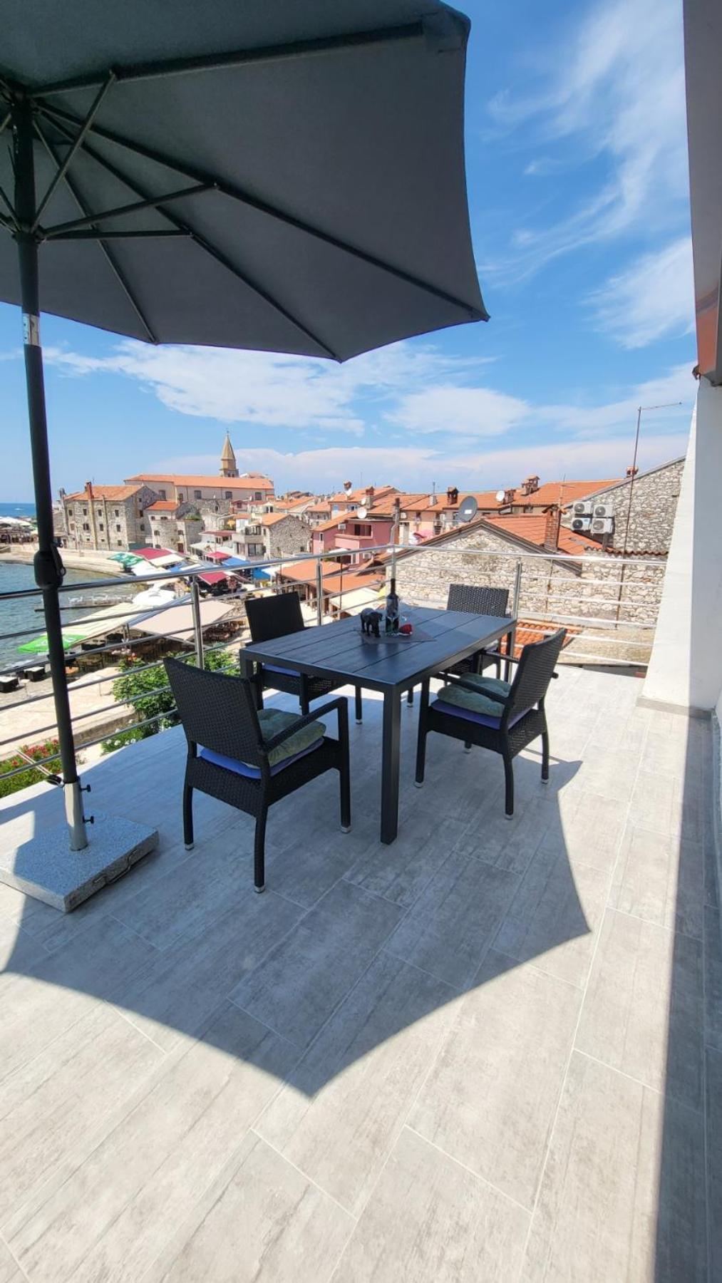 Apartman Dora Umag Bagian luar foto